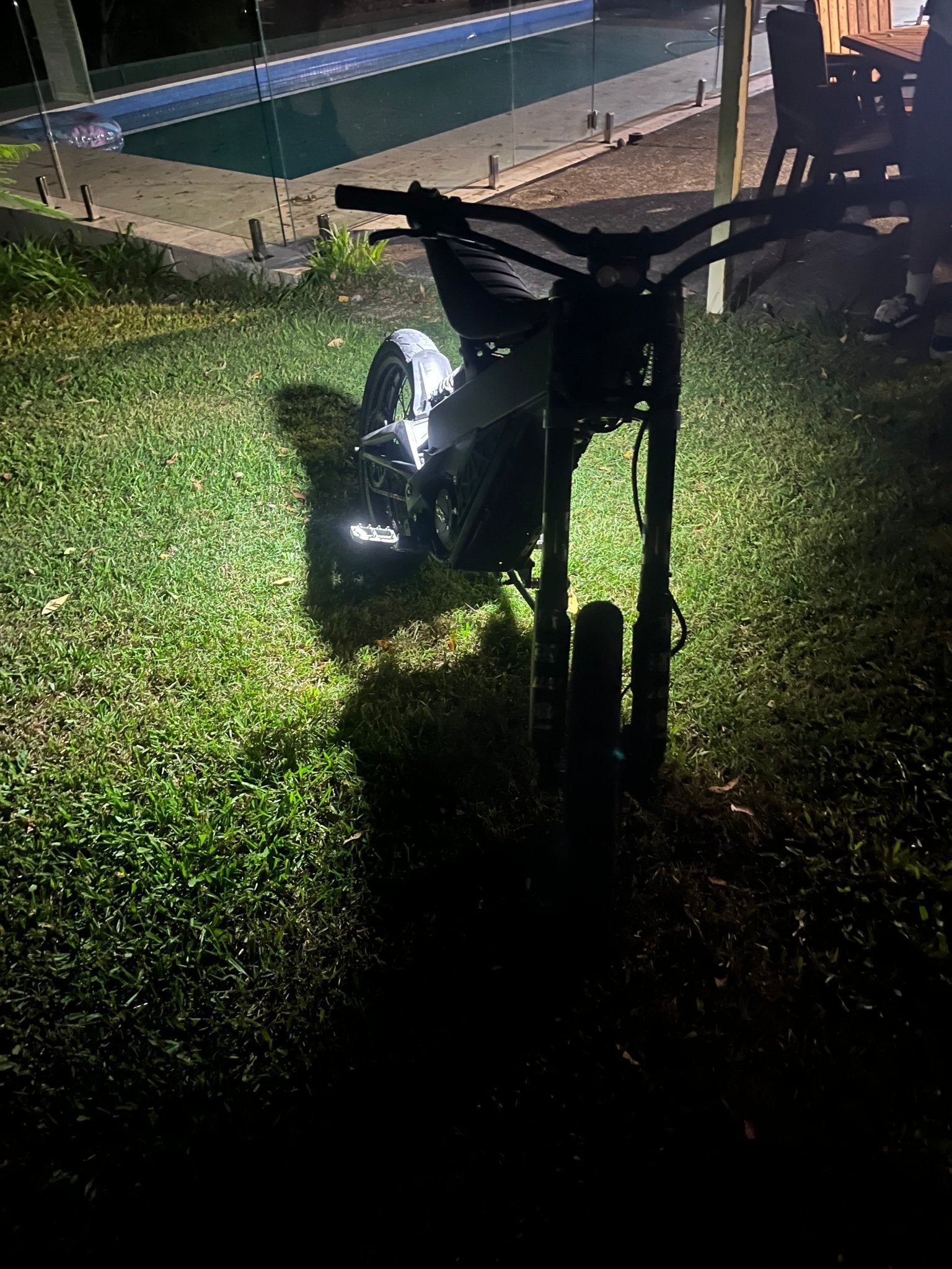 battery powered rock light. - ff customz