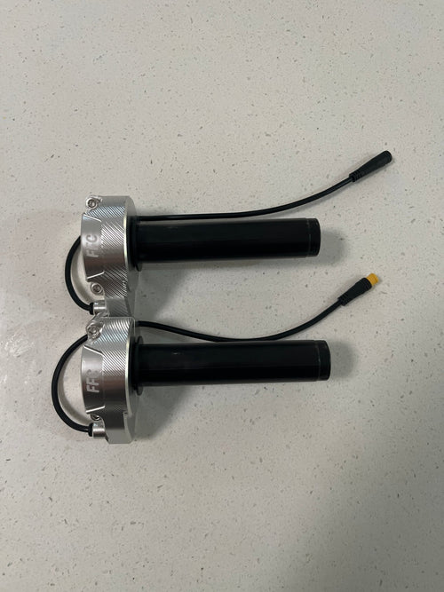 Cnc plug and play Surron throttle 3pin. - ff customz